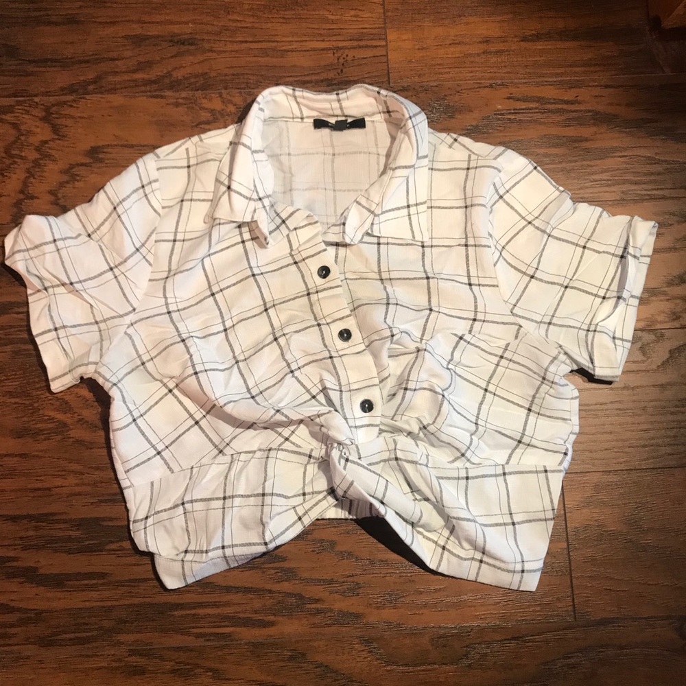 Button up knotted crop top